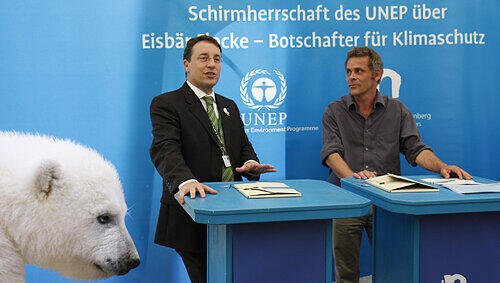 Tiergarten-Chef Dag Encke (re.) mit Achim Steiner, Direktor des UN-Umweltschutzprogramms UNEP Tiergarten-Chef Dag Encke (re.) mit Achim Steiner, Direktor des UN-Umweltschutzprogramms UNEP
