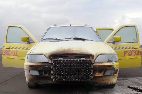 Dieser Ford hat mit Rakete gebremst