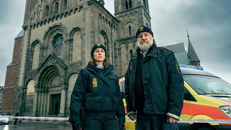 "Der Dänemark-Krimi": Streifenpolizistin Ida Sörensen (Marlene Morreis, l.) und ihr Kollege Magnus Winter (Nicki von Tempelhoff).