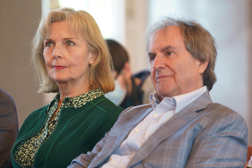 Chris de Burgh und Frau Diane in Fulda – die beiden haben sich in München kennengelernt. Chris de Burgh und Frau Diane in Fulda – die beiden haben sich in München kennengelernt.