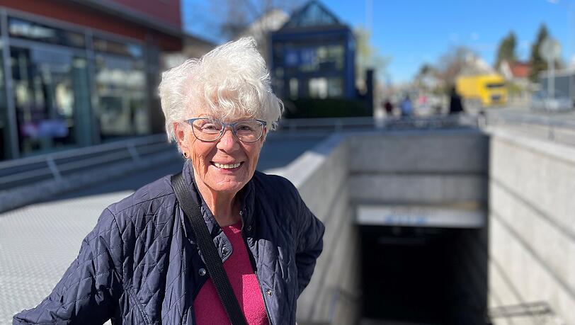 Brigitte Seitz aus Gro&szlig;hadern f&auml;hrt gerne mit der U-Bahn Richtung Innenstadt.