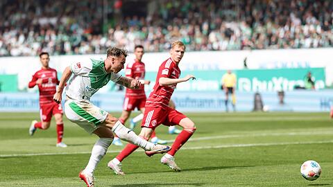 F&uuml;rths Felix Klaus soll nach seiner Gala gegen D&uuml;sseldorf auch in der Relegation f&uuml;r Jubel sorgen. (Archivbild)