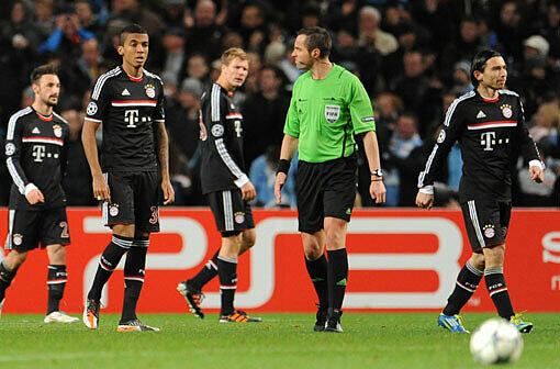 Im letzten Gruppenspiel der Champions League verloren die Bayern am Mittwoch mit einer B-Elf 0:2 bei Manchester City: Die Bayern in der AZ-Einzelkritik.