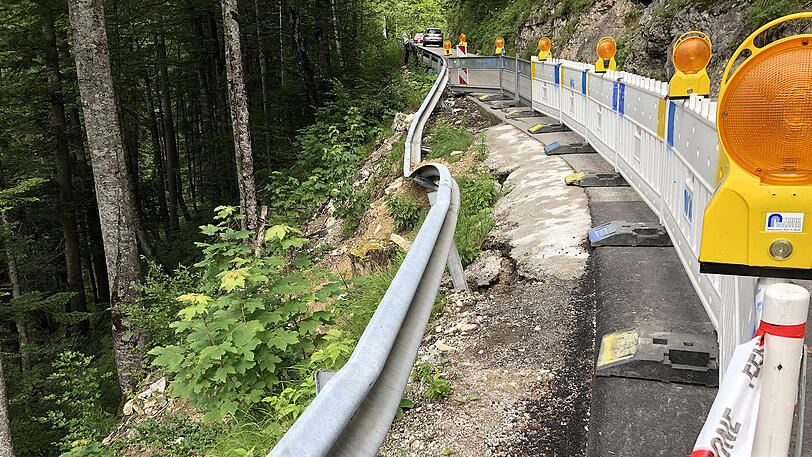 Die Straße führt zur beliebten Winklmoosalm.