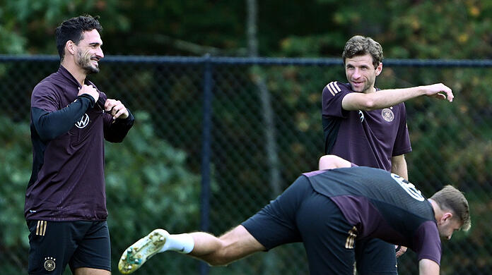 Mats Hummels und Thomas Müller wollen mit der Nationalmannschaft nochmal angreifen.