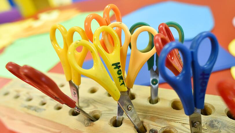 Wie sollte die ideale Ganztagsbetreuung aussehen? Die Kinderkommission des Landtags hat einige Empfehlungen. (Illustration)