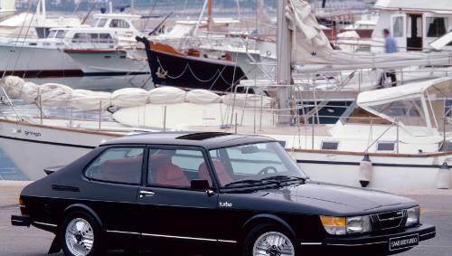 Hinter dem Steuer des Saab 900 sitzen meistens Architekten.
