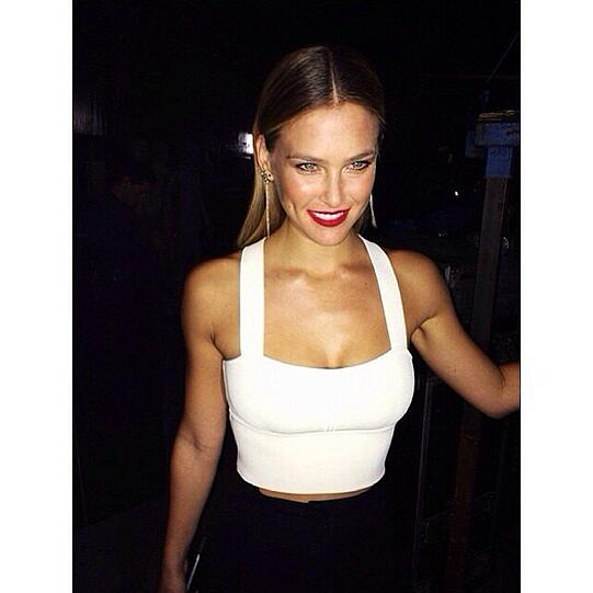 Und hier nochmal von vorne und geschminkt: Das israelische Model Bar Refaeli.