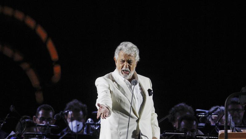 Plácido Domingo, Opernsänger aus Spanien, im italienischen Caserta wieder auf der der Bühne. Plácido Domingo, Opernsänger aus Spanien, im italienischen Caserta wieder auf der der Bühne.
