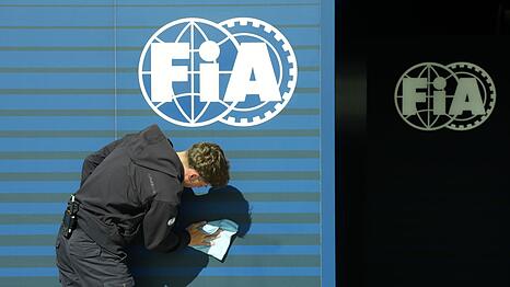 Die Macher der Formel 1 um den Weltverband Fia beraten &uuml;ber schnelle &Auml;nderungen am neuen Regelwerk. (Archivbild)