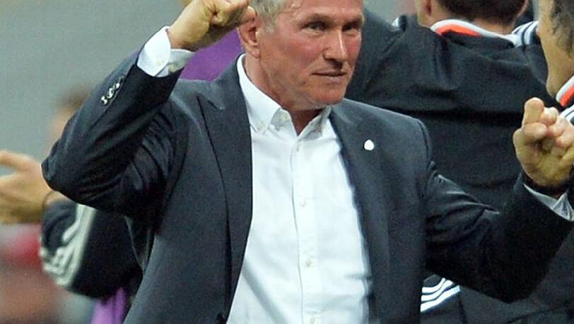 Jupp Heynckes ist einer der letzten drei, die die Fifa für den Titel "Trainer des Jahres" nominiert hat. Er wurde mit seinen Bayern im vergangenen Jahr Triple-Sieger. Jupp Heynckes ist einer der letzten drei, die die Fifa für den Titel "Trainer des Jahres" nominiert hat. Er wurde mit seinen Bayern im vergangenen Jahr Triple-Sieger.