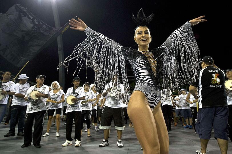 Auch in der brasilianischen Stadt Sao Paulo bereitet sich alles auf das große Sambodromo vor.