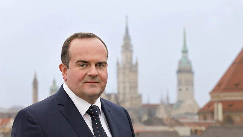 Überrascht: Wiesn-Chef Clemens Baumgärtner.