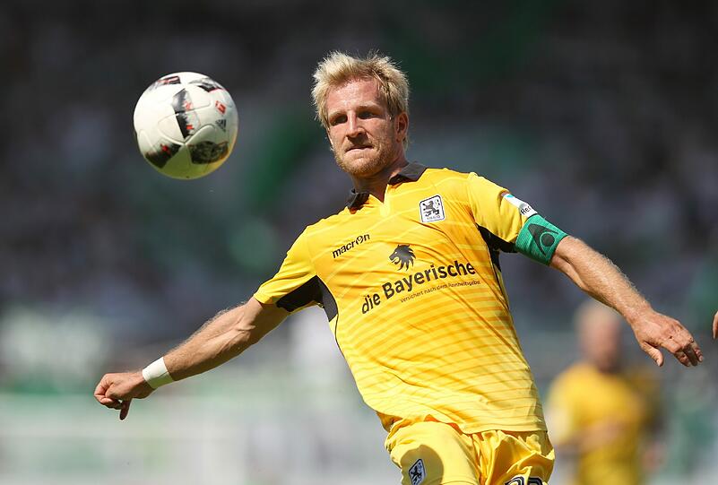 Wollen im ersten Spiel in der Allianz Arena gegen Arminia Bielefeld einen Heimsieg landen: Stefan Aigner und der TSV 1860.