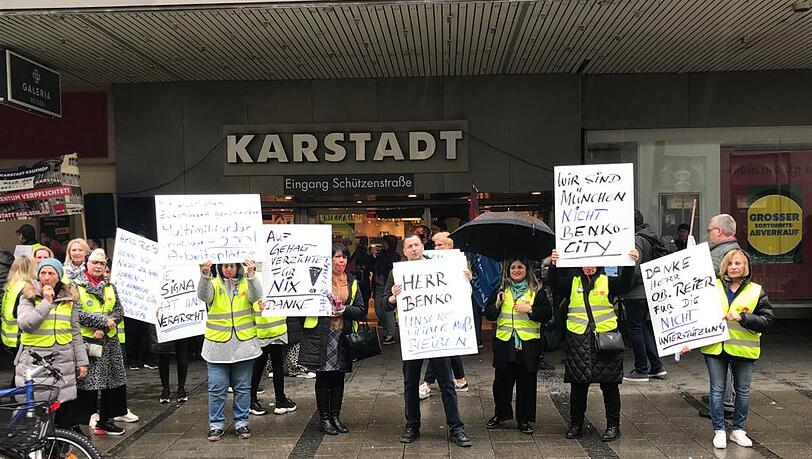 "Auf Gehalt verzichten für Nix!" – das frustriert die Belegschaft vom Karstadt am Hauptbahnhof sehr. Rund 130 Mitarbeiterinnen und Mitarbeiter kämpfen mit diesem Streik am Mittwoch weiter um ihre Jobs.