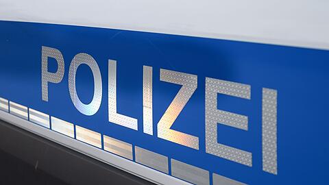 Die Polizei geht von einem gewaltsamen Tod des Mannes aus. (Symbolbild)