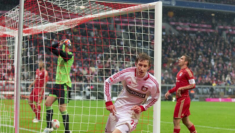 9. Spieltag, FC Bayern - Bayer Leverkusen 1:2: Schwupps, da isses passiert! Lahm und Boateng sorgen mit zwei halben Eigentoren für die erste Niederlage der Saison. Nobody's perfect. 9. Spieltag, FC Bayern - Bayer Leverkusen 1:2: Schwupps, da isses passiert! Lahm und Boateng sorgen mit zwei halben Eigentoren für die erste Niederlage der Saison. Nobody's perfect.