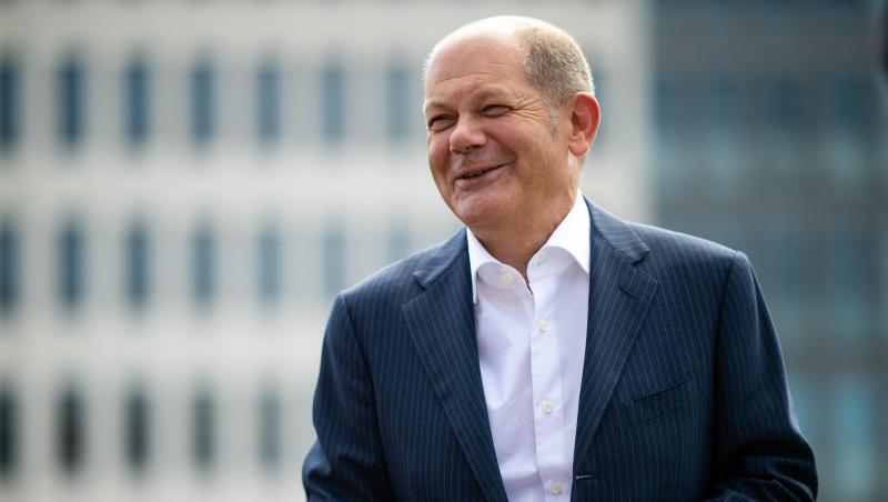 Hat gut lachen: SPD-Kanzlerkandidat Olaf Scholz legt einen guten Start hin. Hat gut lachen: SPD-Kanzlerkandidat Olaf Scholz legt einen guten Start hin.