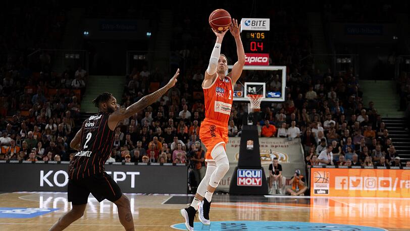 Ratiopharm Ulm gewinnt das Eröffnungsspiel der neuen BBL-Saison gegen die Niners Chemnitz.