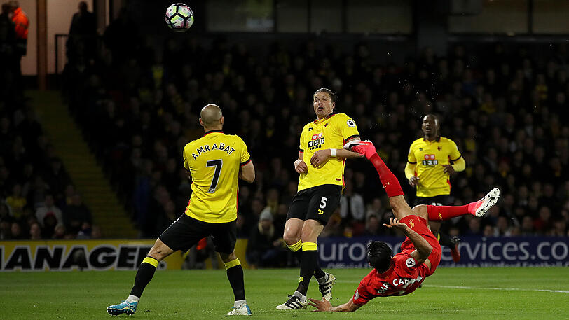 Der ehemalige Münchner Emre Can ist unter Jürgen Klopp zur festen Größe des FC Liverpool geworden. Hier trifft er mit einem artistischen Fallrückzieher in der Premier League gegen den FC Watford.
