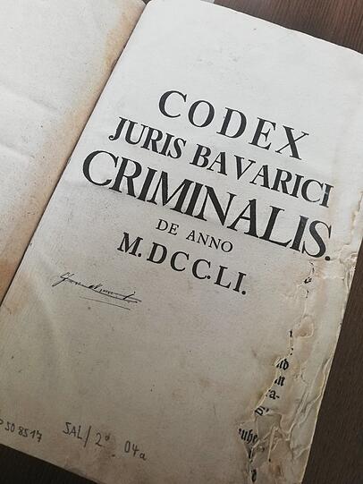 Der "Codex Juris Bavarici Criminalis" war die Grundlage für die Hexenverfolgung.