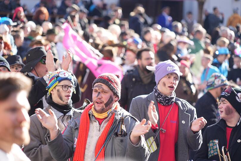 Ausgelassen mitschunkeln und -singen: Das war in den letzten Jahren wegen Corona nicht möglich.