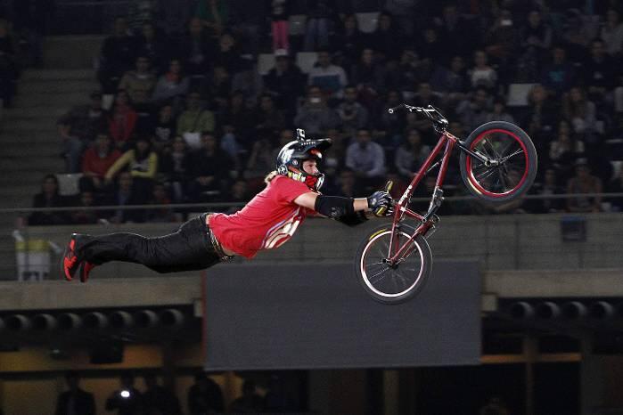 Supermann mit BMX-Bike: Bei den X Games in München geht es nicht nur um höher, schneller und weiter - die Athleten, wie hier der US-Amerikaner Morgan Wade beim BMX Big Air, heben auch ab und fliegen. Foro: Marta Perez