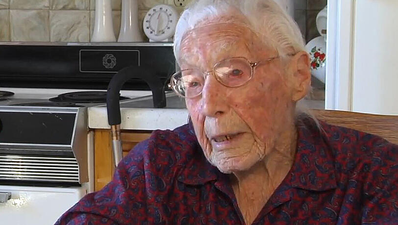Für Facebook war die 113-Jährige Anna Stoehr zu alt. Für Facebook war die 113-Jährige Anna Stoehr zu alt.