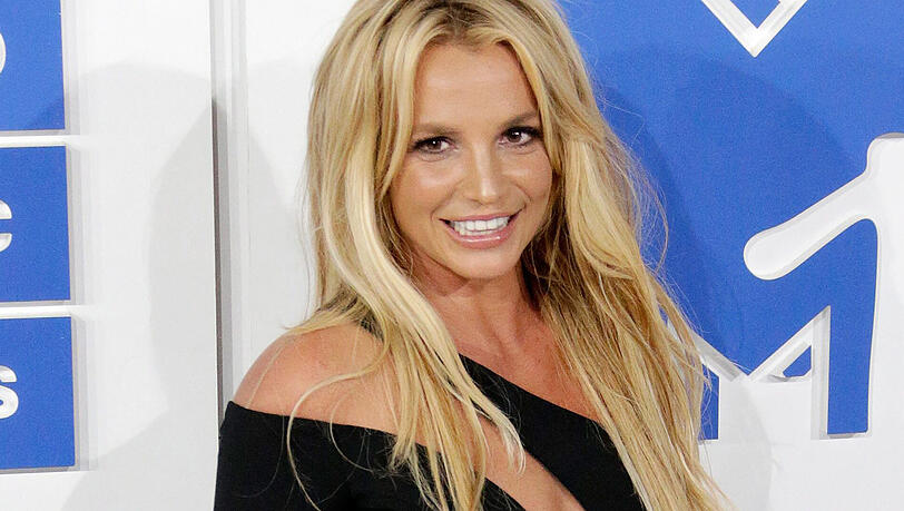 Riesen-Aufregung um Britney Spears - es handelt sich aber wohl um die Fake-News eines Hackers. Riesen-Aufregung um Britney Spears - es handelt sich aber wohl um die Fake-News eines Hackers.
