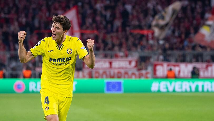 Pau Francisco Torres von Villarreal feiert nach dem Spiel.