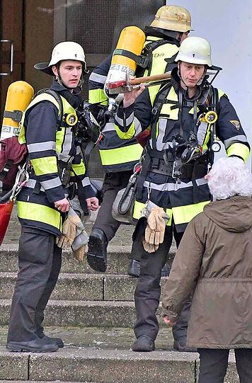 Weitere Bilder vom Feuerwehreinsatz in der Balanstraße.