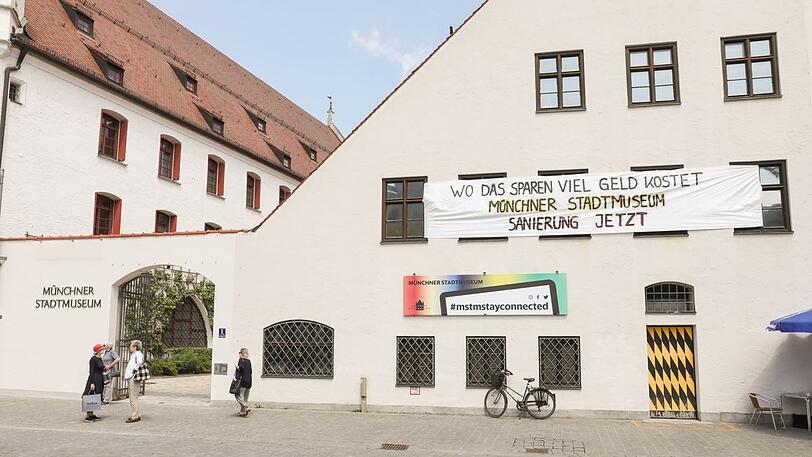 Der Protest des Stadtmuseums am St.-Jakobs-Platz gegen den rotgrünen Aufschub der Sanierung.