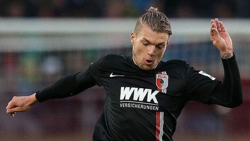 Alexander Esswein steht seit Januar 2014 beim FC Augsburg unter Vertrag. Alexander Esswein steht seit Januar 2014 beim FC Augsburg unter Vertrag.