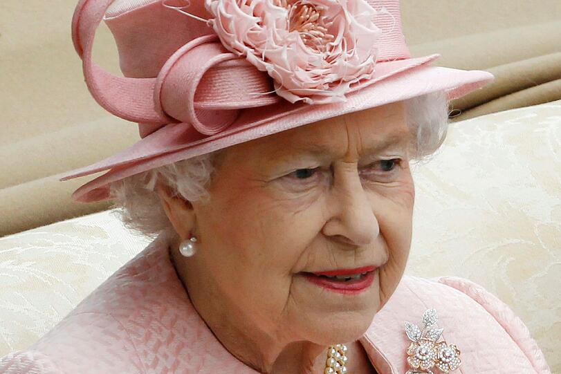 Queen Elizabeth II. wird am 21. April 92 Jahre alt und ist bekannt für ihren bunten Look.