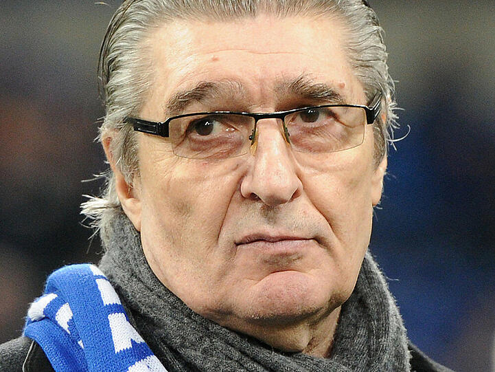 Rudi Assauer in seinem "Wohnzimmer", der Arena auf Schalke, im Dezember 2014