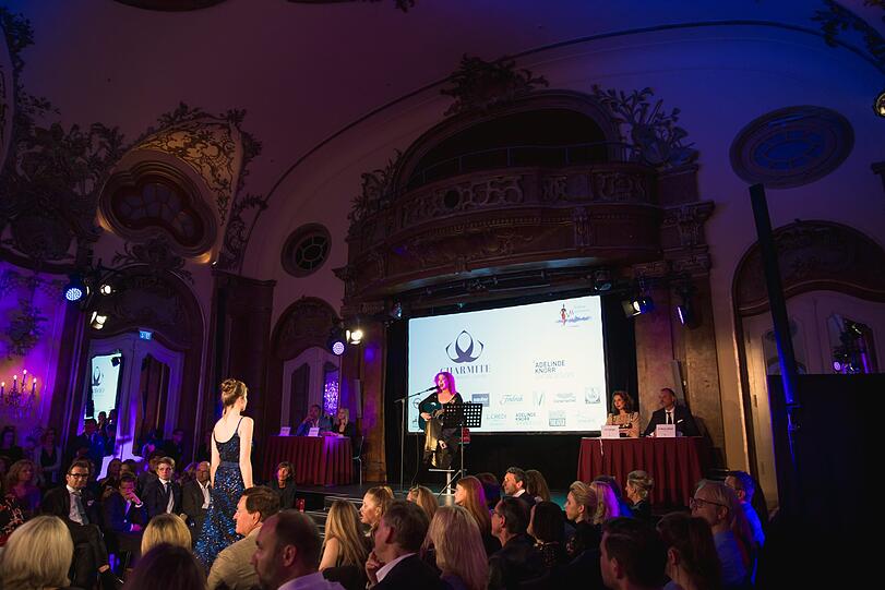 Das Finale des AZ-Modelcontests Schöne Münchnerin: Die Bilder der Gala im Deutschen Theater zum Durchklicken...