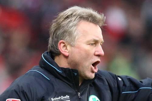Sieht seine Fürther als Außenseiter in Mainz: Trainer Benno Möhlmann