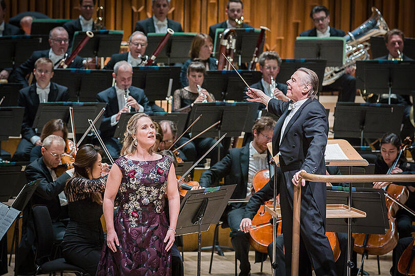Die Sopranistin Diana Damrau hat mit Mariss Jansons und dem Symphonieorchester des Bayerischen Rundfunks die &bdquo;Vier letzten Lieder&ldquo; von Richard Strauss aufgenommen. Auch dieses Konzert ist vor Kurzem auf CD erschienen: beim Label Erato/Warner.