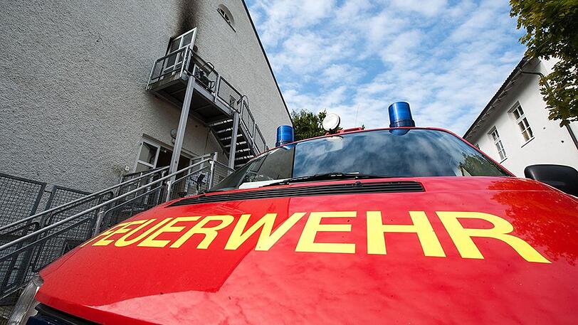 Die Feuerwehr parkte durch Zufall neben einem brennenden Auto - und verhinderte schlimmeres.