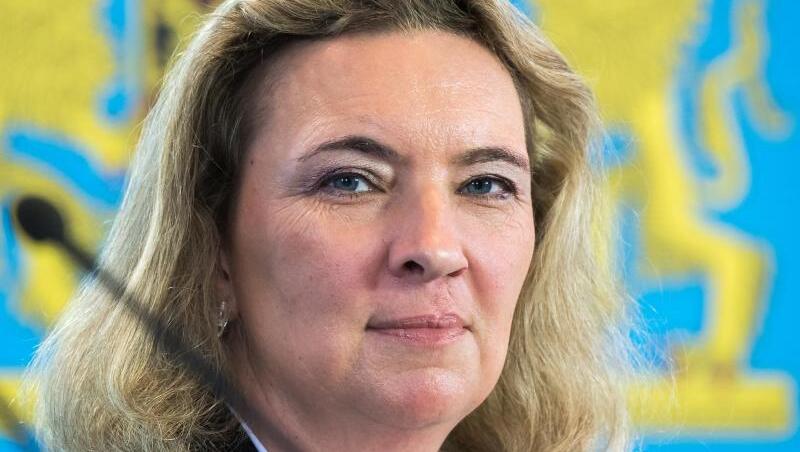 Kerstin Schreyer (CSU), bayerische Familienministerin. Foto: Peter Kneffel/Archiv Kerstin Schreyer (CSU), bayerische Familienministerin. Foto: Peter Kneffel/Archiv