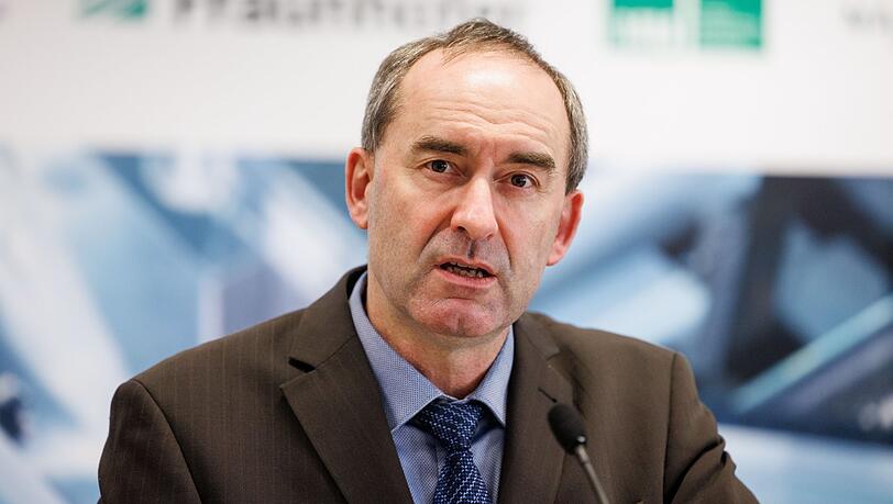 Freie-Wähler-Chef Hubert Aiwanger hat mit der AZ über den tödlichen Bärenangriff in Italien gesprochen.