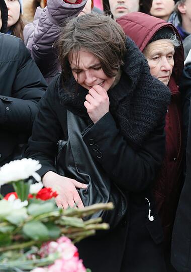 Gedenken an Boris Nemzow am Ort des Mordanschlags in Moskau.