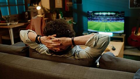 Fußballfans können die Heimspiele des FC Bayern München und von Borussia Dortmund per Stream anschauen.