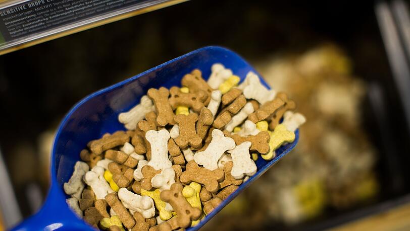 Die Hersteller von Tierfutter waren in den vergangenen Jahren ebenfalls mit steigenden Kosten konfrontiert. Die Hersteller von Tierfutter waren in den vergangenen Jahren ebenfalls mit steigenden Kosten konfrontiert.