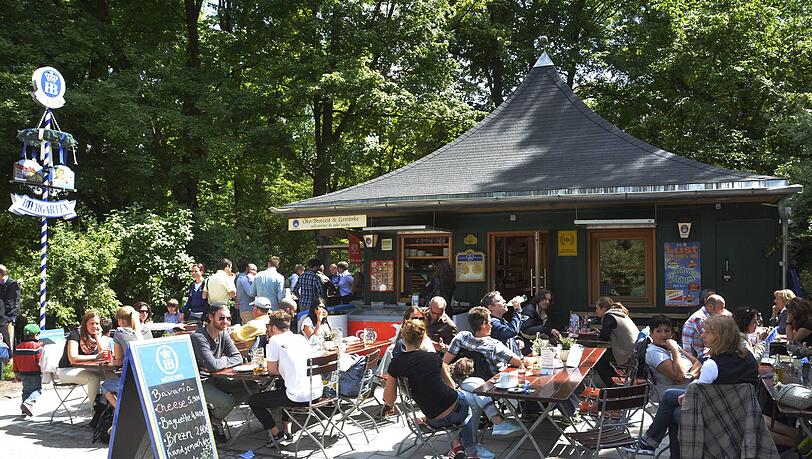 Milchhäusl im Englischen Garten: 1896 diente das Häuschen hinter der Veterinärstraße noch als Geräteschuppen.