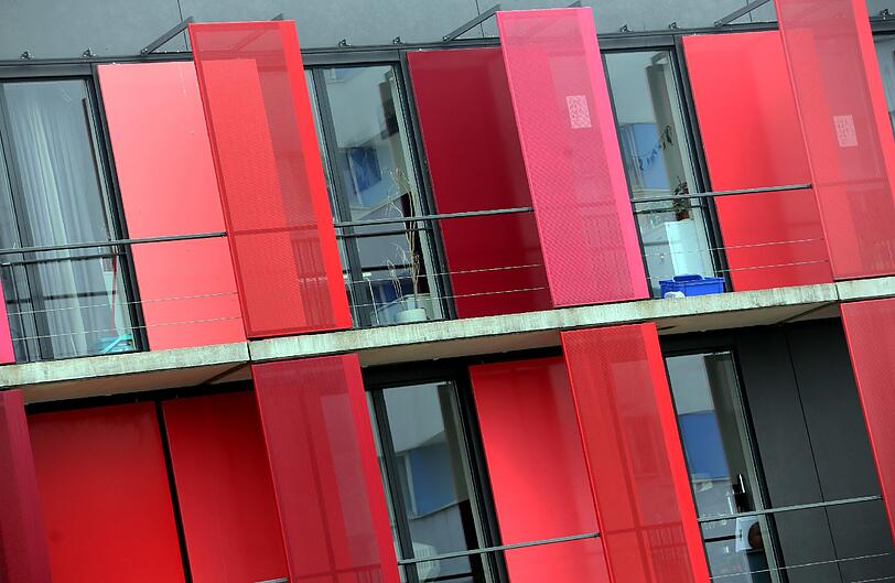 Mut zur Farbe: Die Studentenwohnanlage am Felsenanger an der Nordhaide (bogevischs büro).