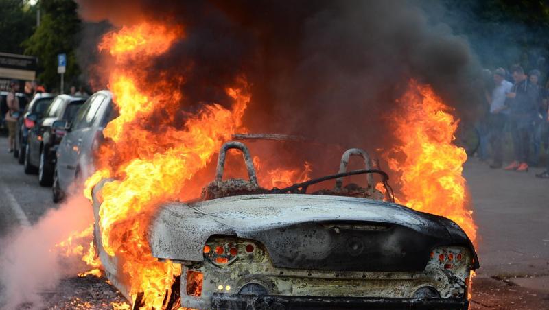 Die militanten G20-Gegner hatten in ganz Hamburg Autos in Brand gesetzt. Die militanten G20-Gegner hatten in ganz Hamburg Autos in Brand gesetzt.