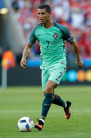 Cristiano Ronaldo - Portugal: Aufgrund Portugals aktueller Form ist es derzeit schwer vorstellbar, dass sie in der K.o.-Phase weit kommen.