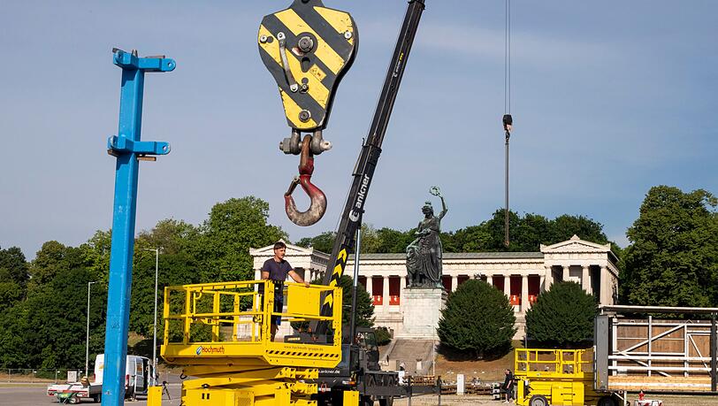 Festzelte, Buden und Fahrgesch&auml;fte werden hier in den kommenden Wochen nach und nach aufgebaut. (Archivbild)