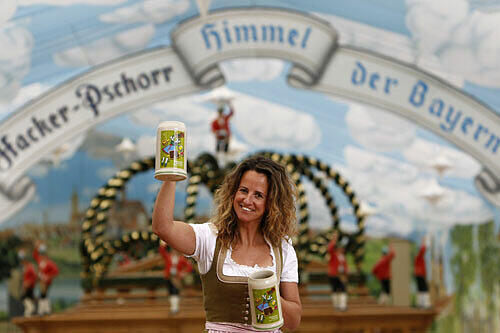 Im "Himmel der Bayern" wurde er endlich vorgestellt. ...